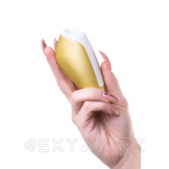 Клиторальный стимулятор Satisfyer Love Breeze yellow